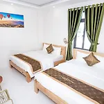 Lucky Hotel