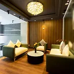 La Airport Tan Binh Hotel