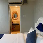Crowne Bui Vien Hotel