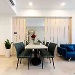 Next Bui Vien Street-3Br Apartment/The Soho
