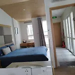 Zen Apartment