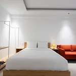 Peninsula Serviced Apartment
