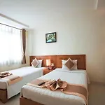 Bunny - Valentine Hotel - Bui Vien Street