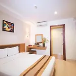 Bunny - Valentine Hotel - Bui Vien Street
