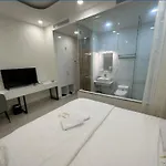 Hala Hotel - 845 Le Hong Phong, Q.10 - By Bay Luxury