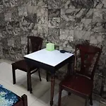 Thien Thuan Hotel - 130 Nguyen Cuu Dam, Sg - By Bay Luxury