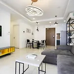 Sun Apartment - Millennium Spacious Aparts, Pool And Central Location