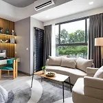 Airport Homestay - Botanica Premier - Nice Studio