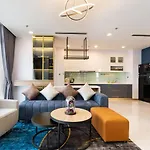 The Vinhomes Central Park Apartments - The Buildings Surrounding Landmark 81