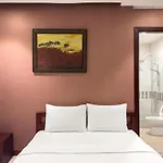 Dinh Dinh Saigon Airport Hotel-74A Giai Phong
