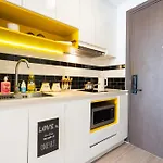 Oui! Oui! Saigon Apartment - Rivergate Residence