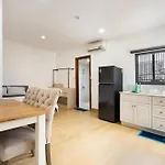 B786 Airport Homestay