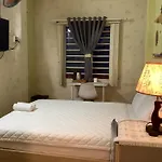 Guest House Uttrang