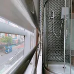 Luxurious Chinatown Hideaway
