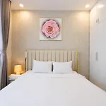 Convinia Luxury Starhill
