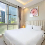 Convinia Luxury Starhill