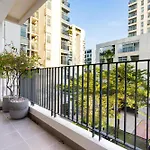Convinia Luxury Starhill