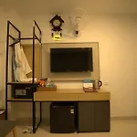 A25 Hotel - 14 Luong Huu Khanh