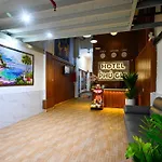 Phu Gia Hotel 193 Nguyen Thai Hoc