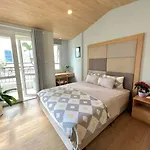 Zen Apartment