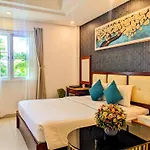 Airport Saigon Hotel - Gan Am Thuc Dem Cho Pham Van Hai