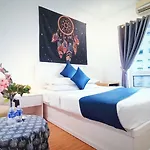 Queen Central Apartment Hotel
