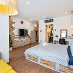 Pis Apartment In District 1