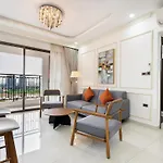 Melody Apartment - Saigon Royal Building
