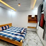 Mm\'S House