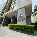 Deluxe Apartment With Balcony, Pool, Fitness And Yoga