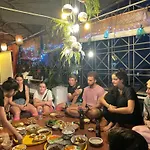 The Like Hostel & Cafe