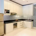 Glenwood Apartment