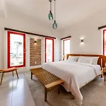 Leiden Homestay&Cafe\'