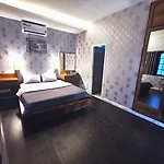 Cactusland Villa Near Bui Vien Street