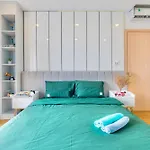 Innside Apartment - Rivergate Residence, Free Gym And Pool