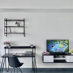 Innside Apartment - Rivergate Residence, Free Gym And Pool