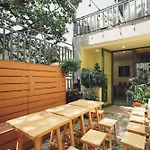 Sazi Hotel - Bui Thi Xuan