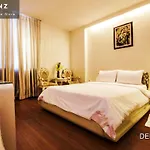 Hanz The Golden Star Hotel