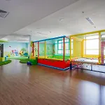 Clover Goldview Serviced Apartment
