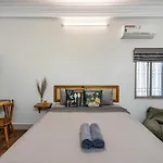 Holo Le Thanh Ton Saigon Serviced Homestay