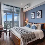 Spacious Central Apartments For Group And Family - Sailing Tower