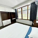 Dlux Saigon Condo