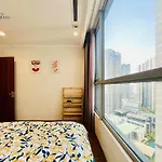 1-Bedroom Apartment With Balcony - Central 2 Vcp