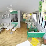 Happy Coffee Guesthouse