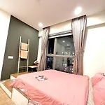Zo Apartment Rivergate Free Pool