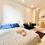 Zo Apartment Rivergate Free Pool