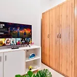 Bumble Apartment