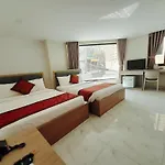 Green Star Hotel
