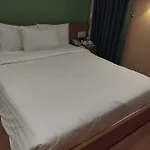A25 Hotel - 142 Bui Thi Xuan