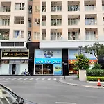 Jolie Home - 5B Pho Quang - Sky Center